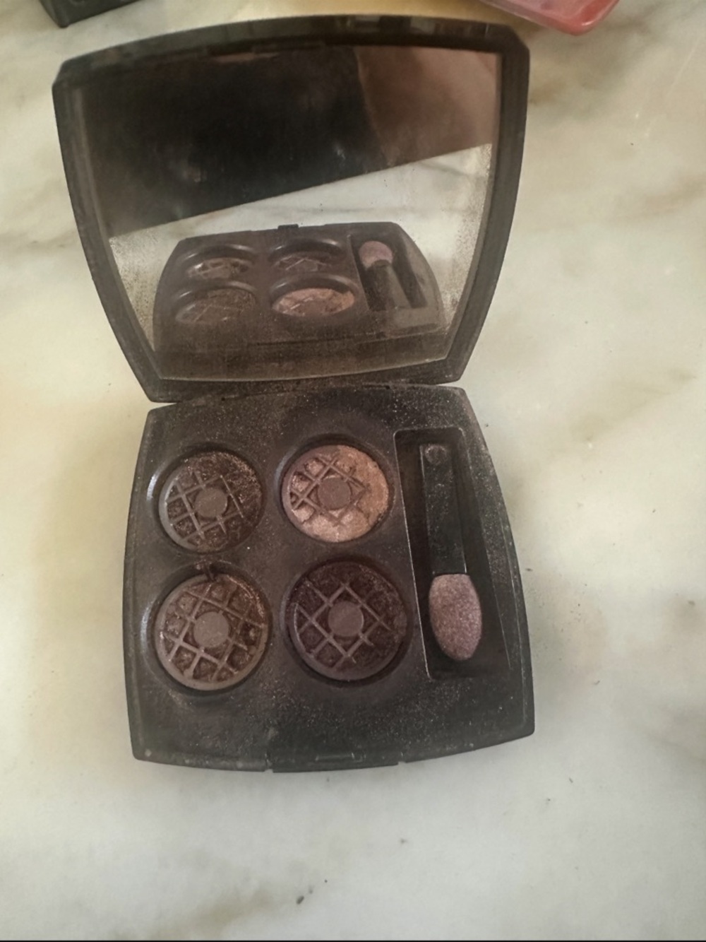 CHANEL Black Compact with Silver Interlocking CC. Empty see second photo - Picture 2 of 2
